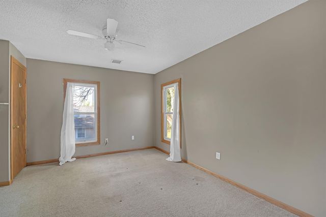 127 N Adams St, Cheney, KS 67025