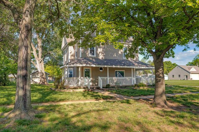 127 N Adams St, Cheney, KS 67025