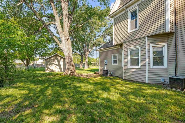 127 N Adams St, Cheney, KS 67025