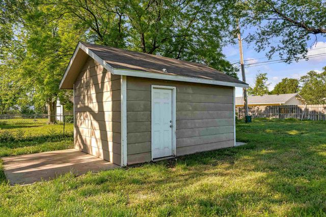 127 N Adams St, Cheney, KS 67025