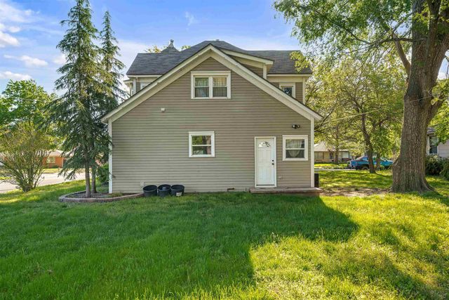 127 N Adams St, Cheney, KS 67025