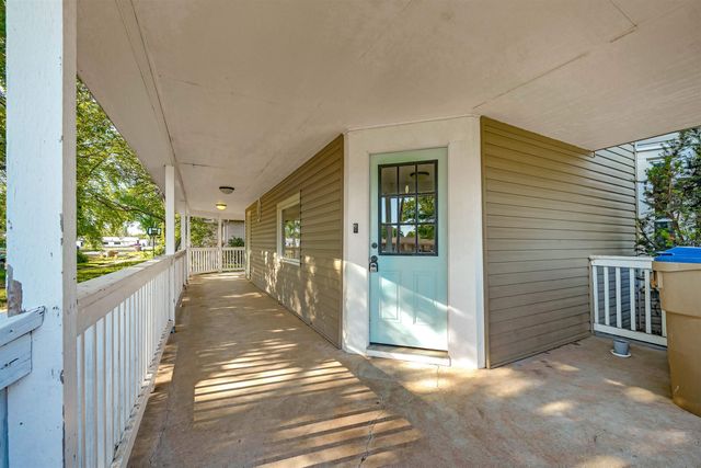 127 N Adams St, Cheney, KS 67025