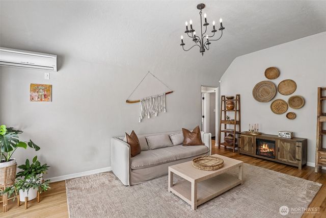 304 W 32nd Street, Vancouver, WA 98660