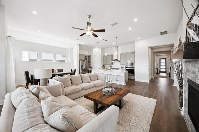 22801 Agave Grove Drive, Lago Vista, TX 78645