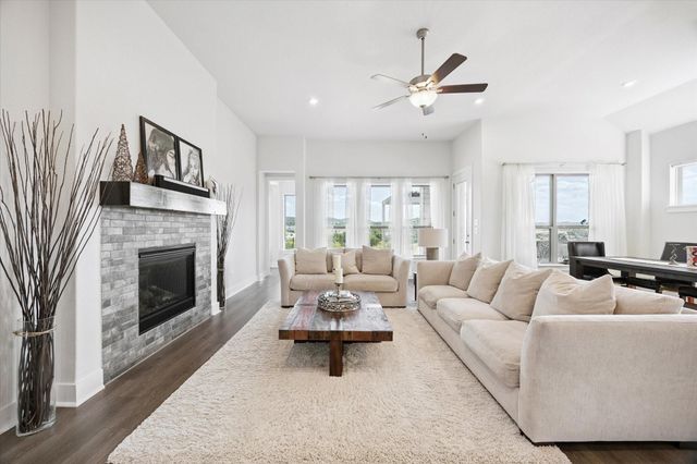 22801 Agave Grove Drive, Lago Vista, TX 78645