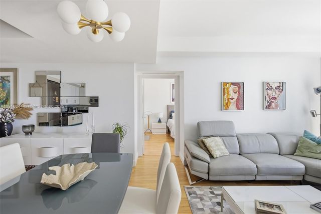 92 SW 3rd St 1604, Miami, FL 33130