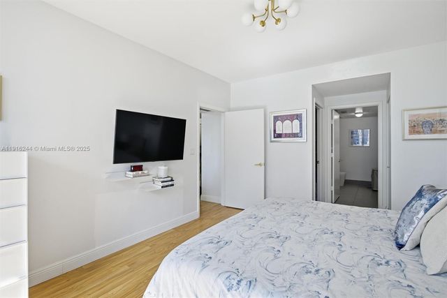 92 SW 3rd St 1604, Miami, FL 33130