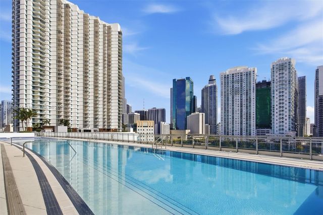 92 SW 3rd St 1604, Miami, FL 33130