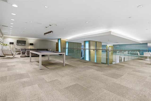 92 SW 3rd St 1604, Miami, FL 33130