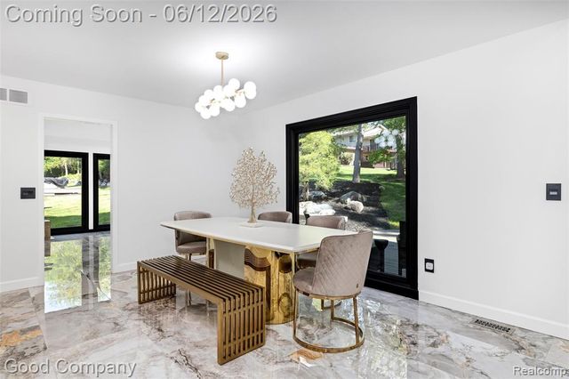 3176 Chambord Drive, West Bloomfield, MI 48323