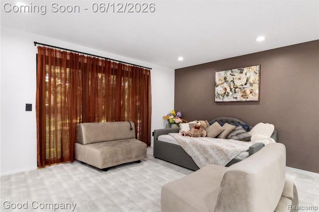 3176 Chambord Drive, West Bloomfield, MI 48323