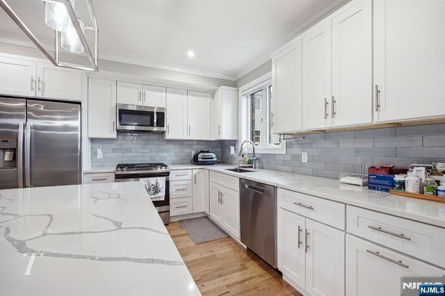 313 8th Street 1, Fairview, NJ 07022