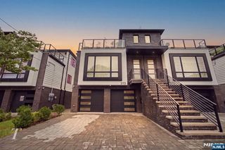 313 8th Street 1, Fairview, NJ 07022