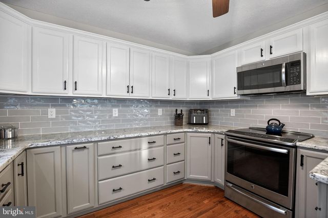 11841 KNOLLCREST LN, La Plata, MD 20646