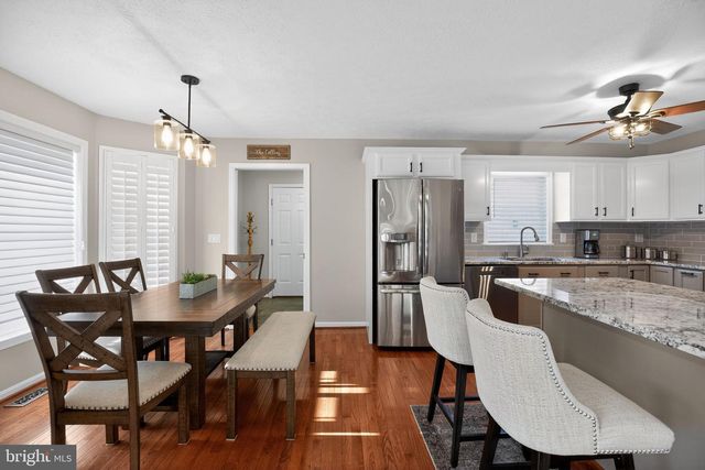 11841 KNOLLCREST LN, La Plata, MD 20646