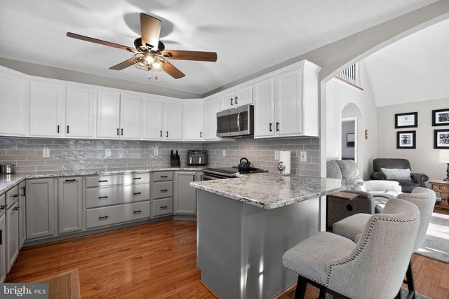 11841 KNOLLCREST LN, La Plata, MD 20646