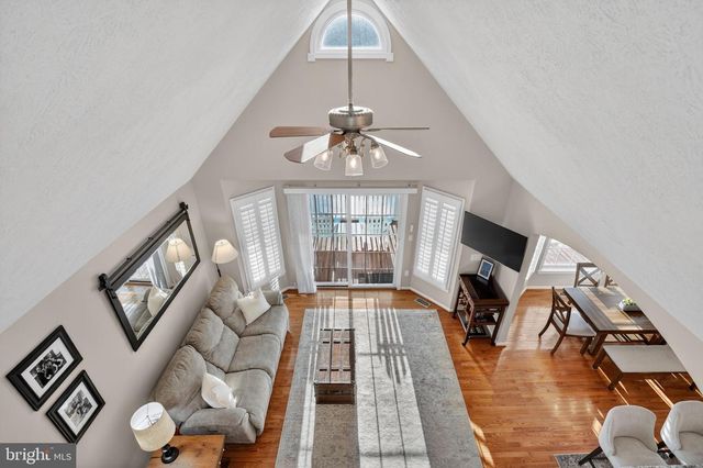 11841 KNOLLCREST LN, La Plata, MD 20646