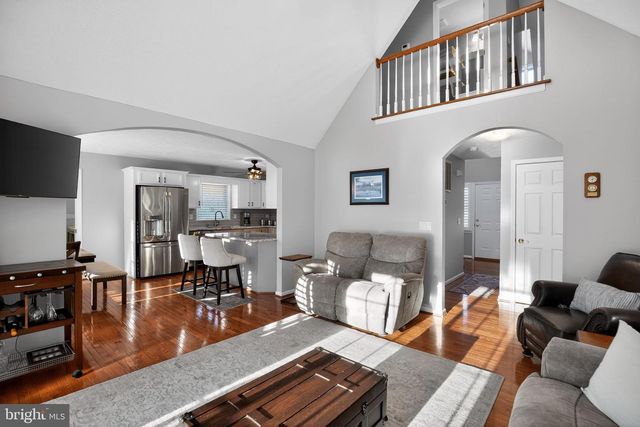 11841 KNOLLCREST LN, La Plata, MD 20646