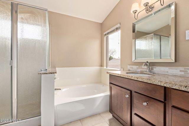 4631 E LONE CACTUS Drive, Phoenix, AZ 85050