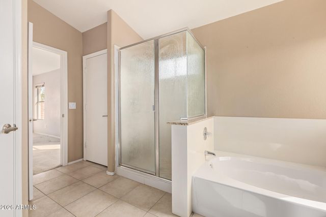 4631 E LONE CACTUS Drive, Phoenix, AZ 85050