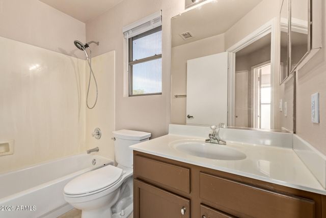 4631 E LONE CACTUS Drive, Phoenix, AZ 85050