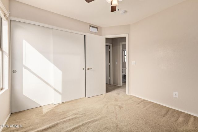 4631 E LONE CACTUS Drive, Phoenix, AZ 85050