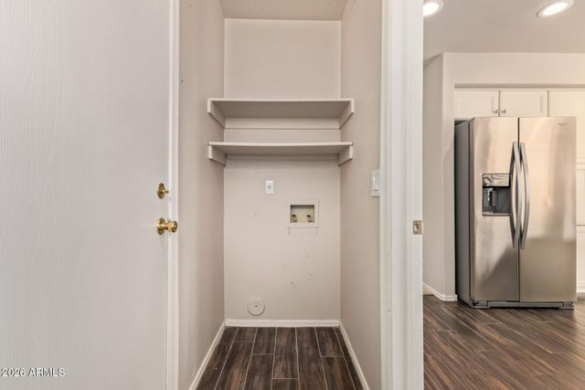 4631 E LONE CACTUS Drive, Phoenix, AZ 85050