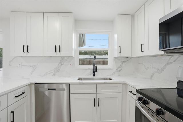 4327 NEWGATE AVENUE, Holiday, FL 34691