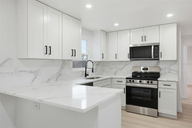 4327 NEWGATE AVENUE, Holiday, FL 34691