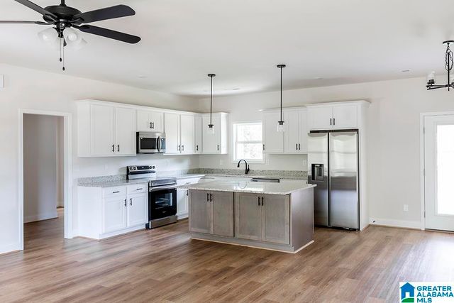 522 HOLT CIRCLE, Hayden, AL 35079