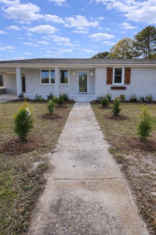 1142 Pearson Road, Manning, SC 29102