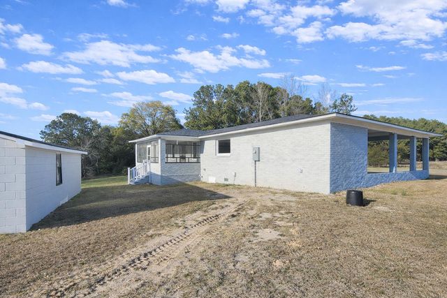 1142 Pearson Road, Manning, SC 29102