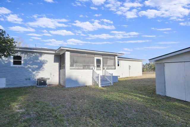 1142 Pearson Road, Manning, SC 29102