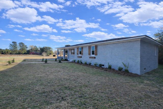 1142 Pearson Road, Manning, SC 29102