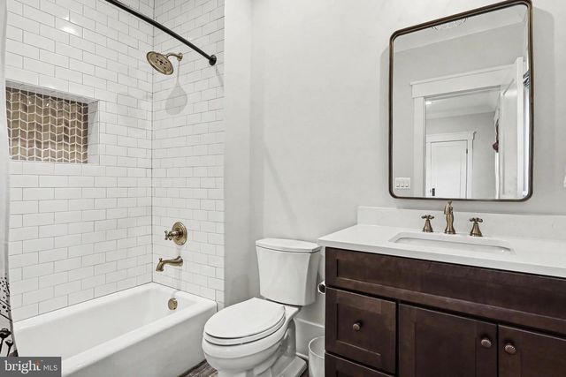 2516 RAMBLING RD, Vienna, VA 22181