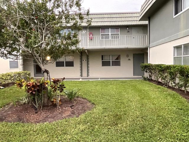 679 Saxony Way, Delray Beach, FL 33446