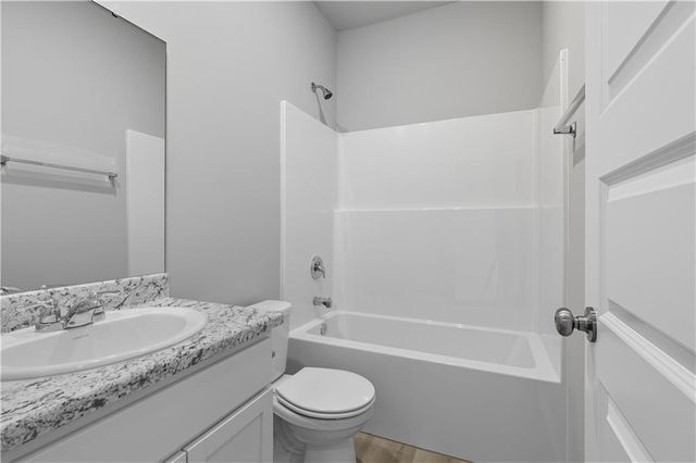 20386 W 194th Street, Spring Hill, KS 66083