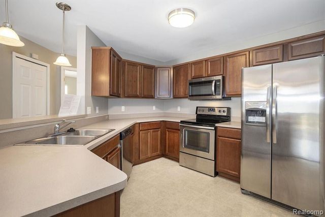 24204 Alexa Drive, Commerce Twp, MI 48390