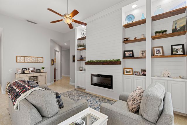 7813 Quida Drive, West Palm Beach, FL 33411