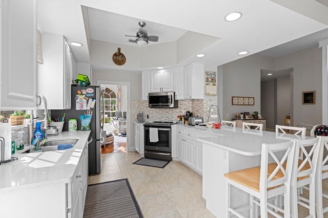 7813 Quida Drive, West Palm Beach, FL 33411