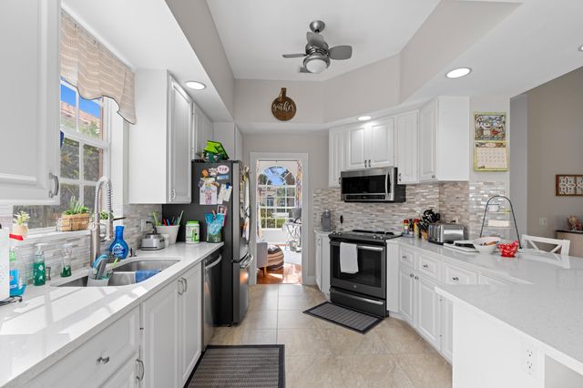 7813 Quida Drive, West Palm Beach, FL 33411