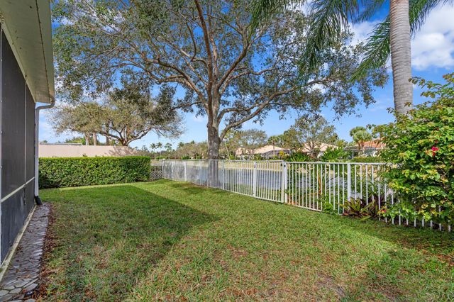 7813 Quida Drive, West Palm Beach, FL 33411