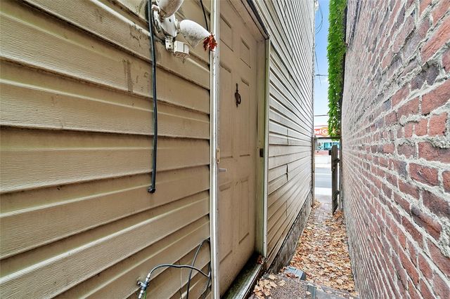 114 S 18th ST, South Side, PA 15203