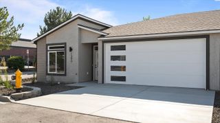 1393 Kalani Ct, West Richland, WA 99353