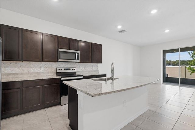 32423 TURTLE GRACE LOOP, Wesley Chapel, FL 33545