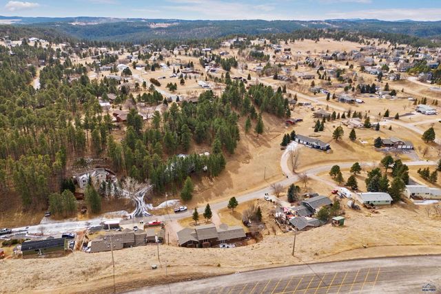 4950 WHISPERING PINES DR, Rapid City, SD 57702