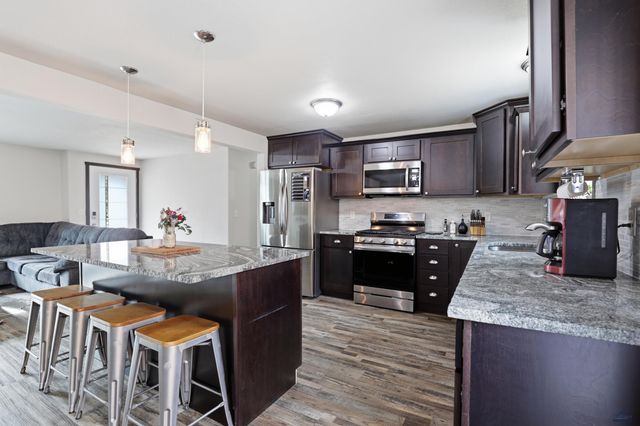 4950 WHISPERING PINES DR, Rapid City, SD 57702