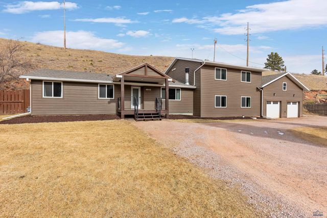 4950 WHISPERING PINES DR, Rapid City, SD 57702