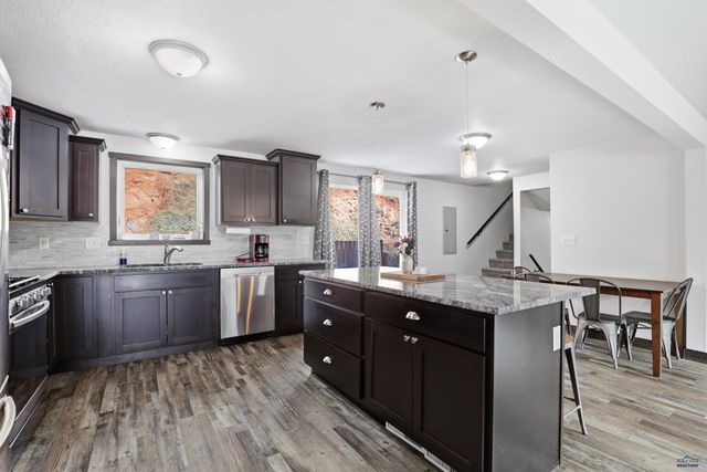 4950 WHISPERING PINES DR, Rapid City, SD 57702