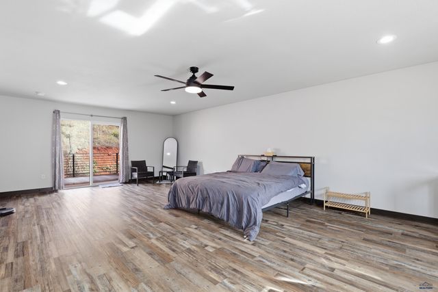 4950 WHISPERING PINES DR, Rapid City, SD 57702